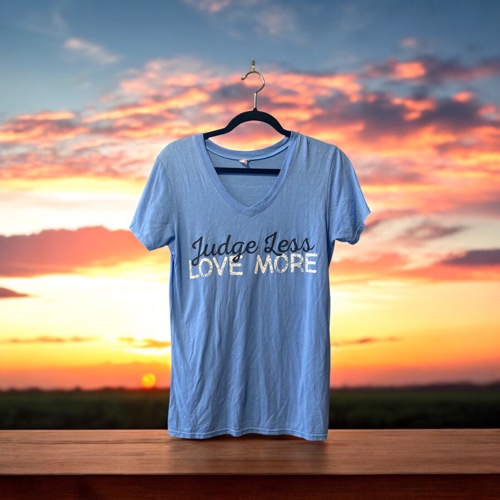 Jerico Shirt ‘Judge Less Love More’